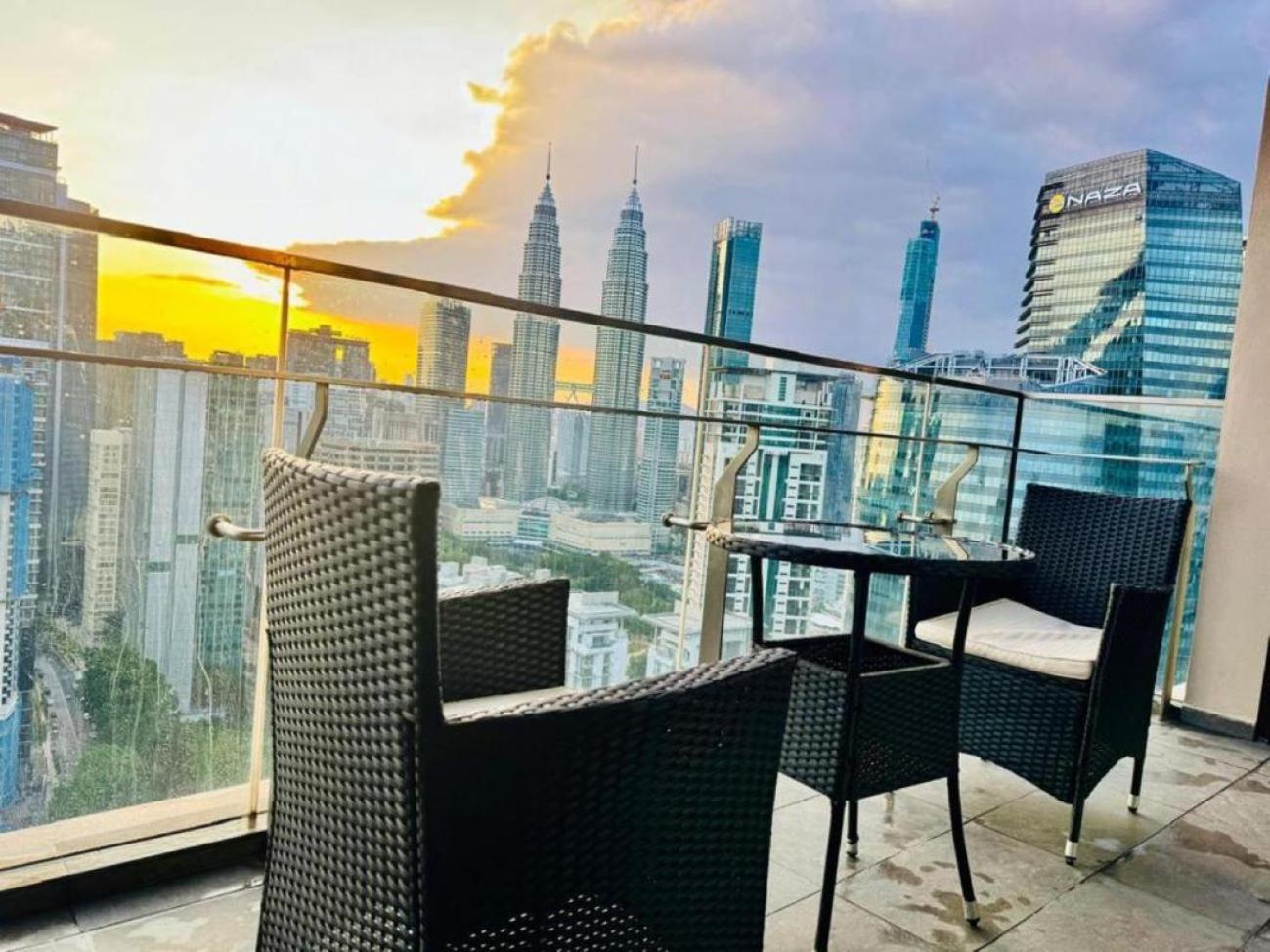 Crown Suites The Manor Klcc Kuala Lumpur City Center エクステリア 写真