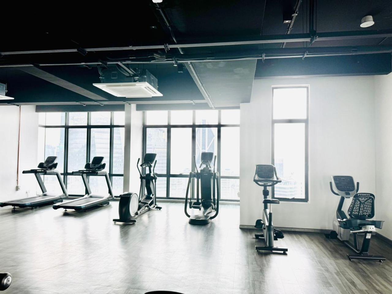 Crown Suites The Manor Klcc Kuala Lumpur City Center エクステリア 写真
