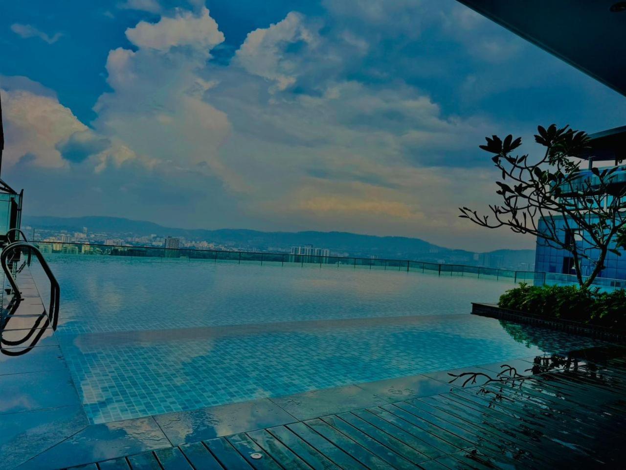 Crown Suites The Manor Klcc Kuala Lumpur City Center エクステリア 写真